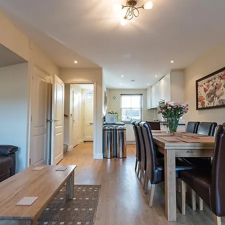 Camstay New Street Cambridge  Room photo