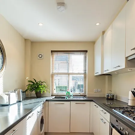 Camstay New Street Cambridge  Room photo