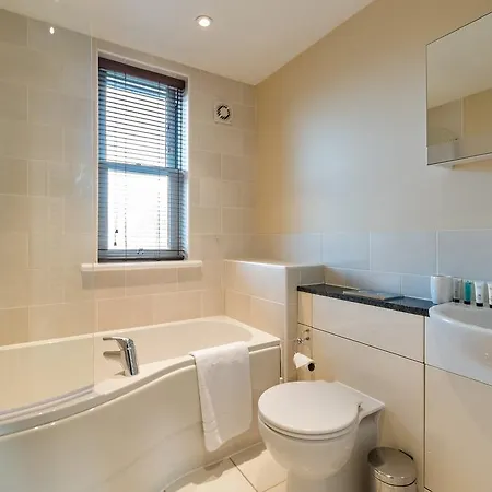 Camstay New Street Cambridge  Room photo