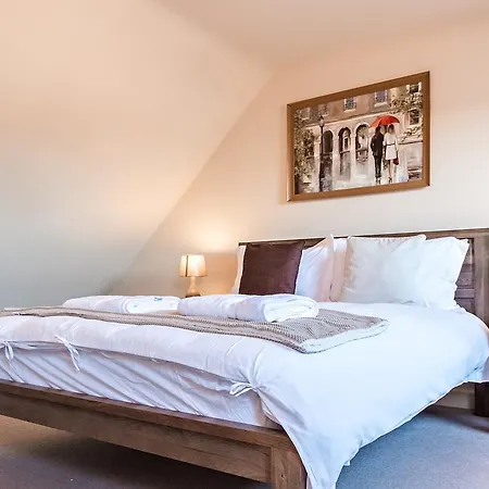 Camstay New Street Cambridge  Room photo